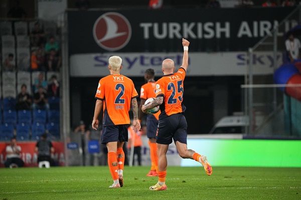 istanbul basaksehir fk3