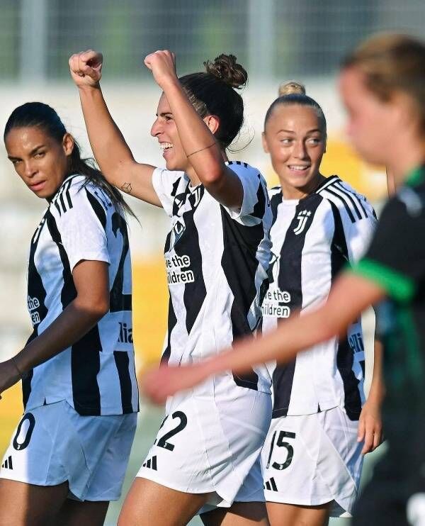 من لقاء يوفنتوس وساسولو