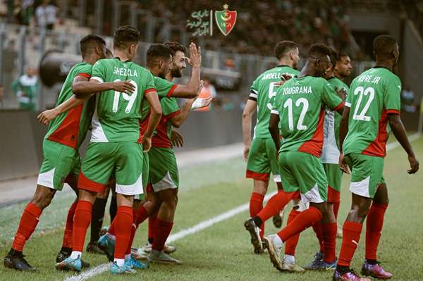 لاعبو مولودية الجزائر