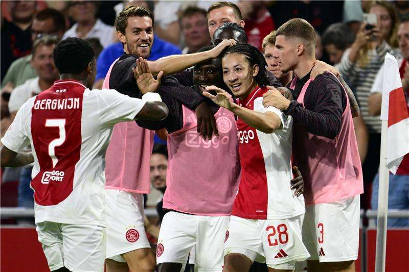 لاعبو أياكس