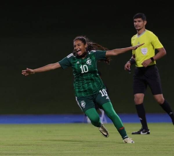 فاطمة منصور