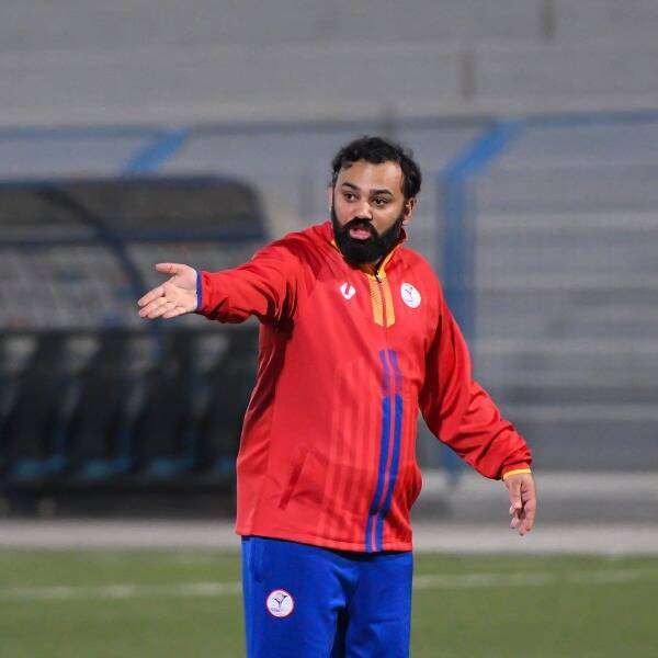 عيسى العيناوي