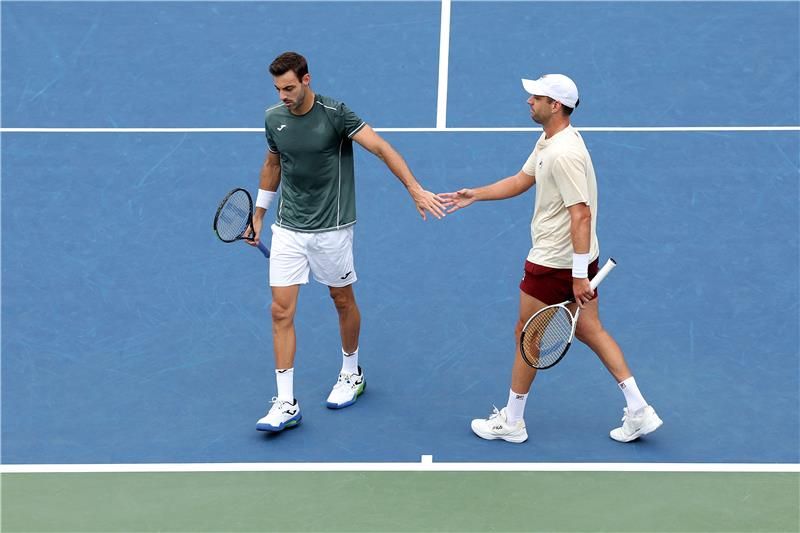 جرانولرز وزيبالوس