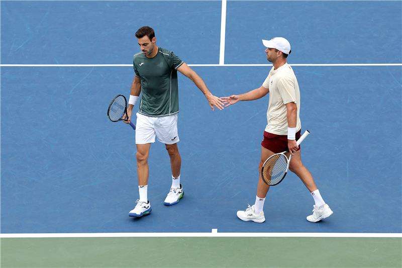 جرانولرز وزيبالوس