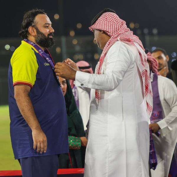 عيسى العيناوي