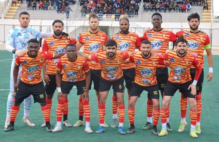 لاعبو النجم الرياضي المتلوي