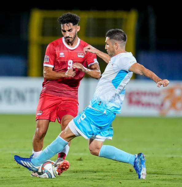 من المواجهة