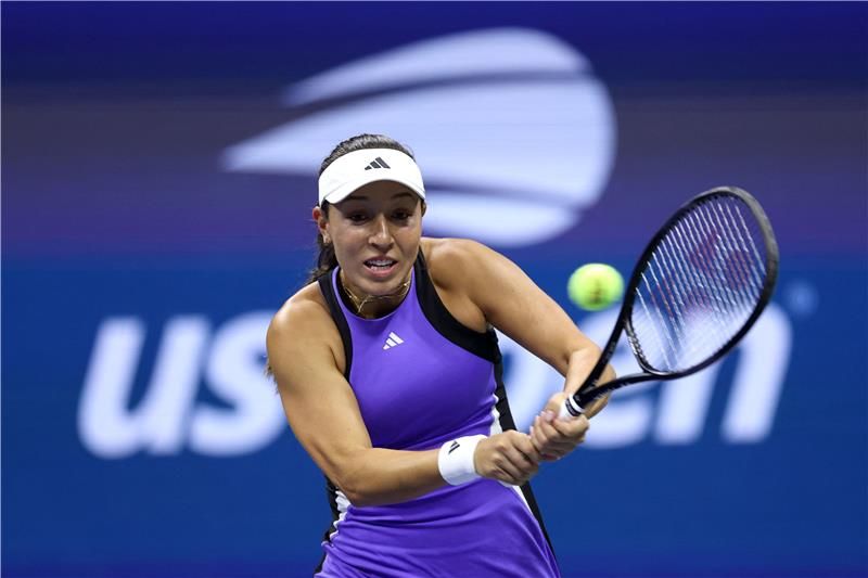 جيسيكا بيجولا