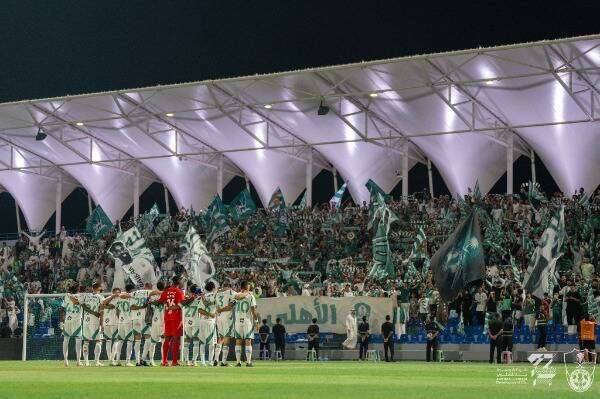 لاعبو أهلي جدة