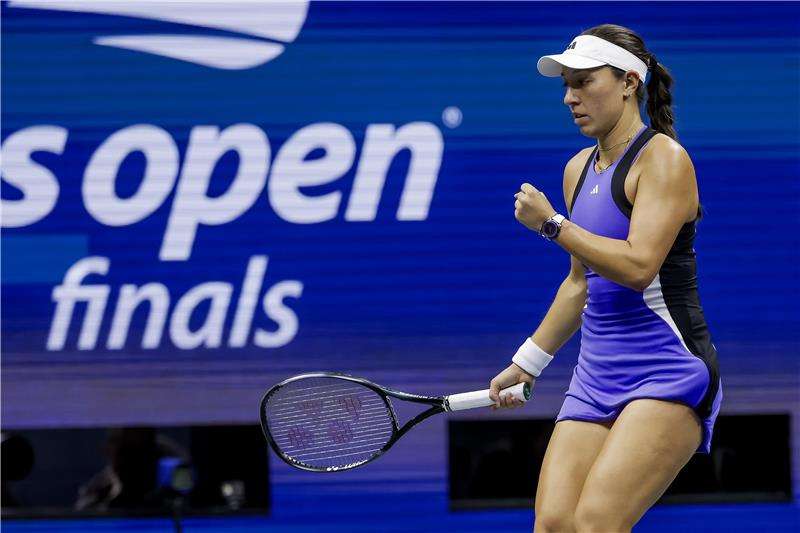 جيسيكا بيجولا