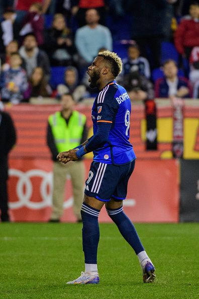 آرون بوبيندزا