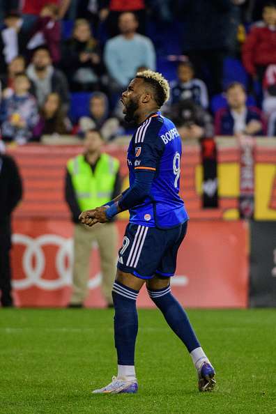 آرون بوبيندزا