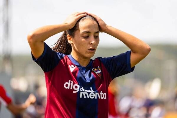 أنيسة لحماري لحظة إلغاء الهدف