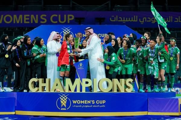 الأهلي بطل النسخة الأولى