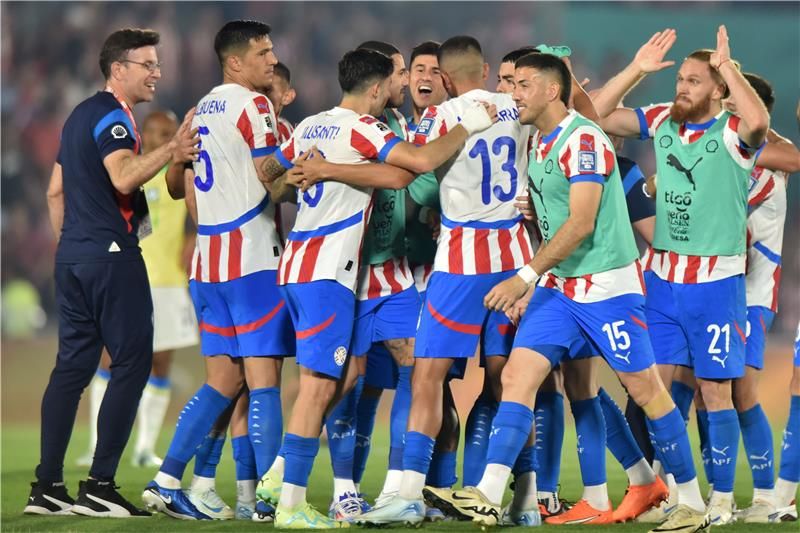 لاعبو باراجواي