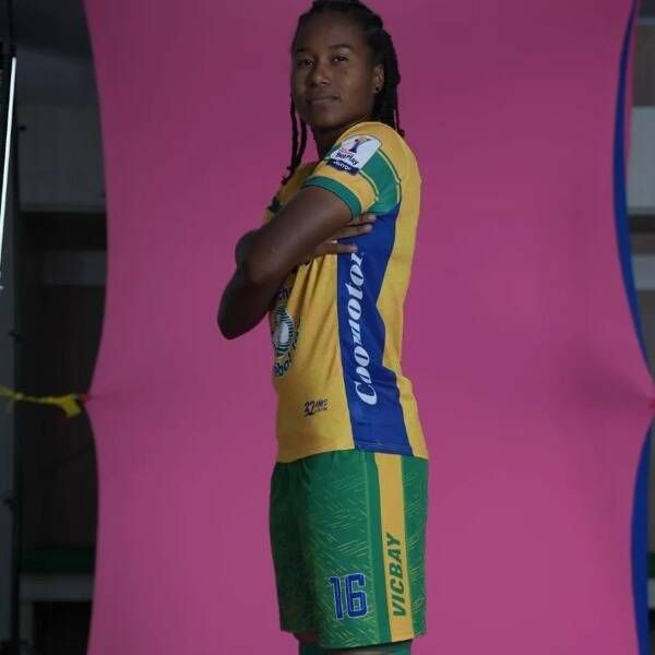 كارمن كوينونيس