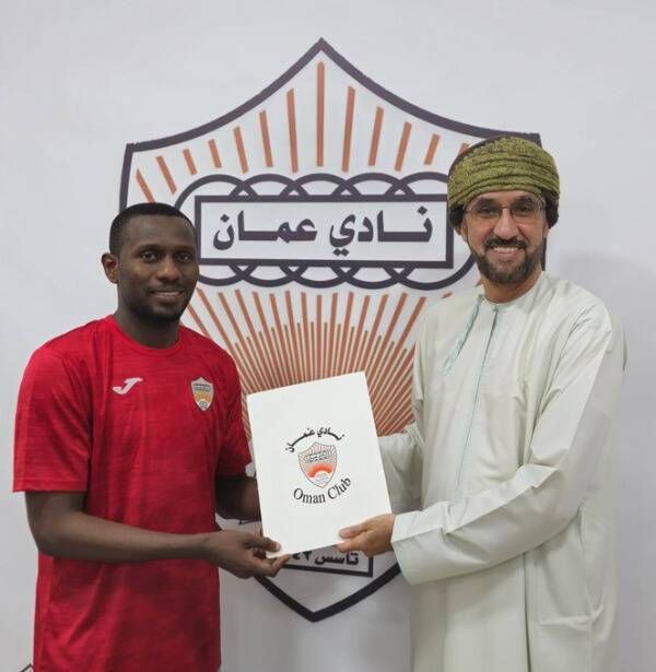 من توقيع العقد