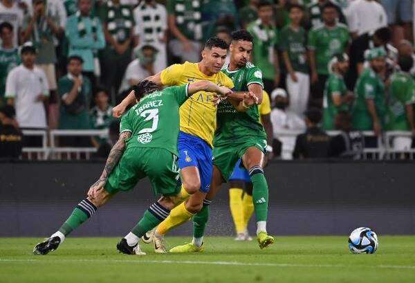 لقاء سابق بين الفريقين