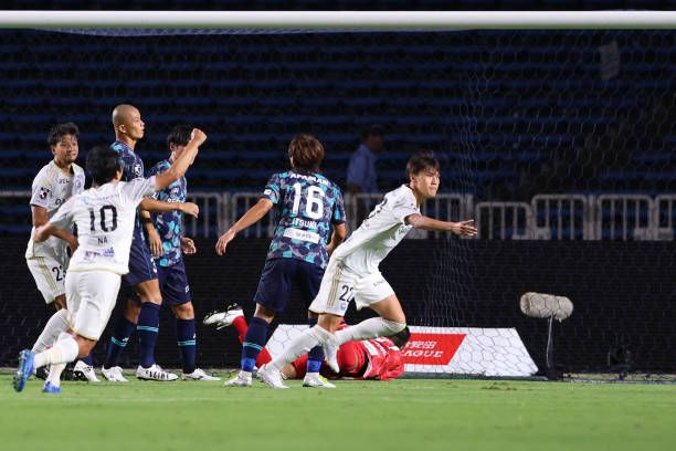 من المواجهة