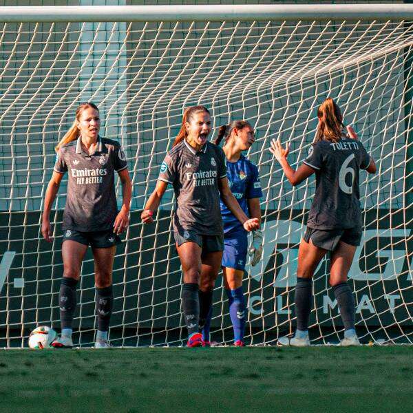 فرحة لاعبات ريال مدريد