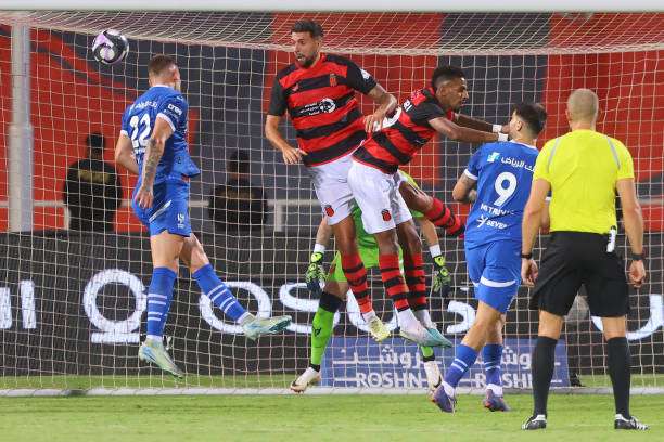 من المواجهة