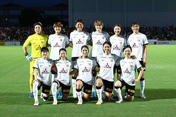 أوراوا ريدز