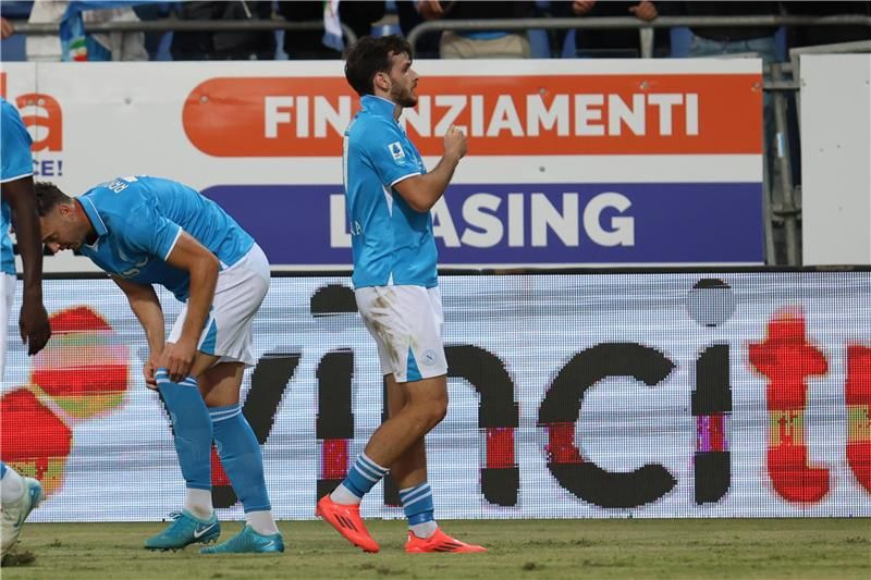 فرحة لاعبي نابولي