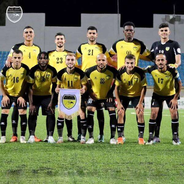 لاعبو الحسين إربد