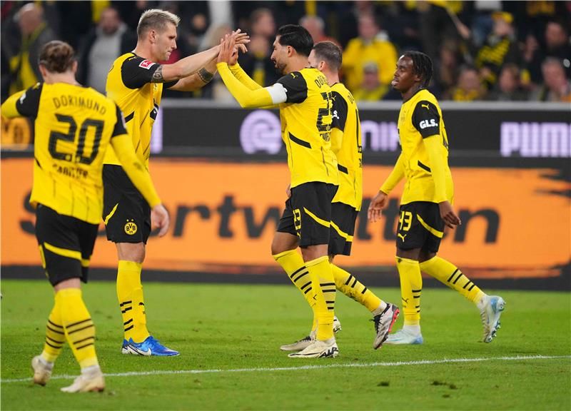 لاعبو بوروسيا دورتموند