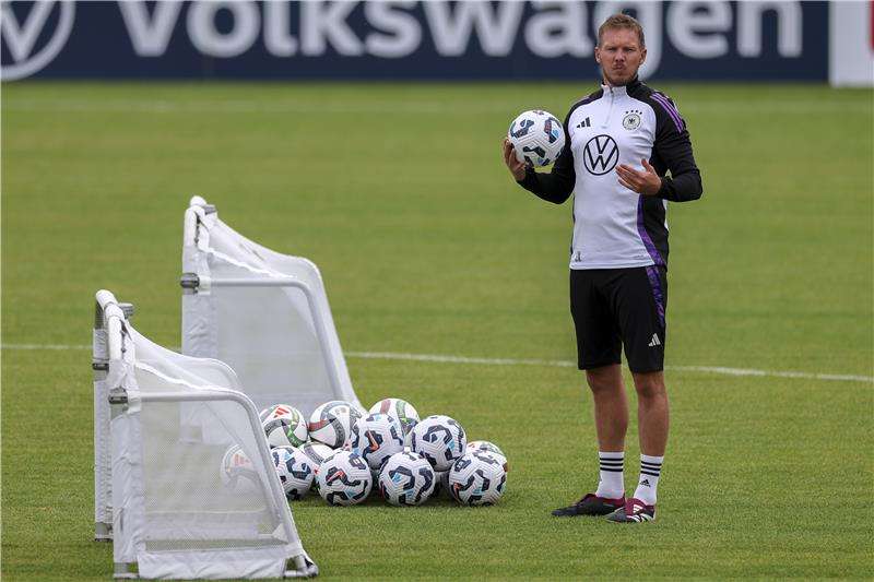 يوليان ناجلسمان