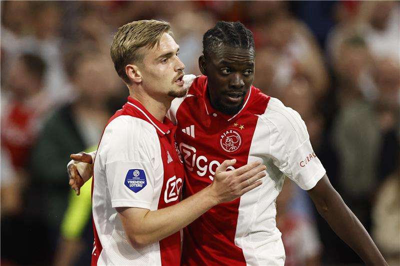 لاعبو أياكس أمستردام