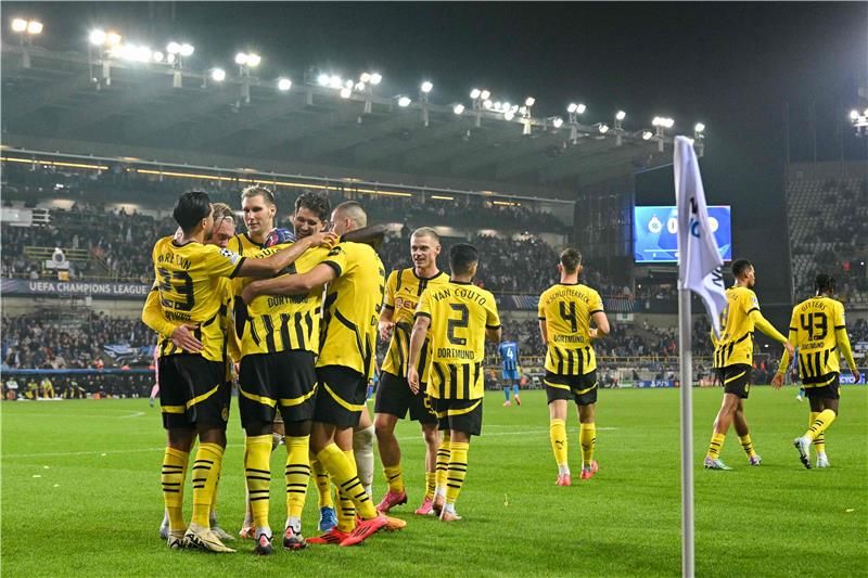 لاعبو بوروسيا دورتموند