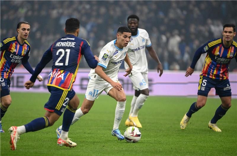 من مباراة سابقة بين أولمبيك ليون و أولمبيك مارسيليا