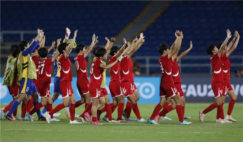 لاعبات كوريا الشمالية