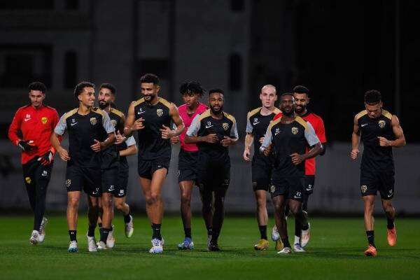 لاعبو اتحاد جدة
