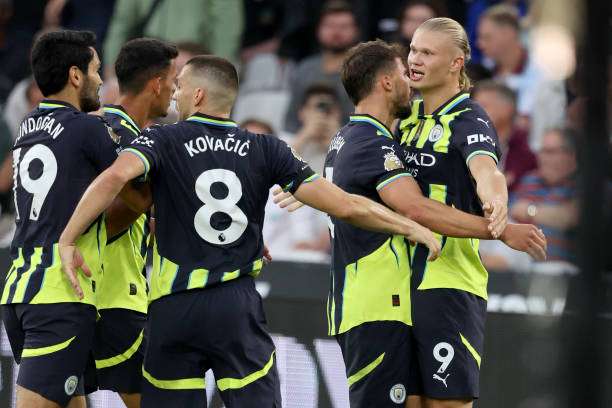 لاعبو مانشستر سيتي