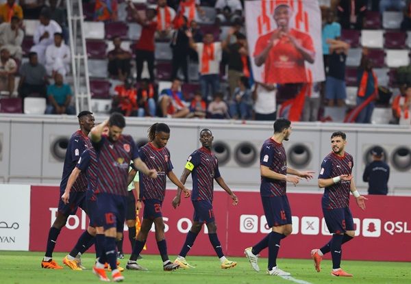 فرحة لاعبي الدحيل