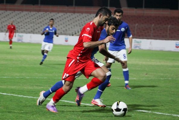 رينجو يقود هجمة للمحرق على مرمى البسيتين في المباراة النهائية لكأس الملك