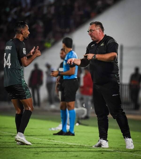 البولندي تشيسلاف ميشنيفيش