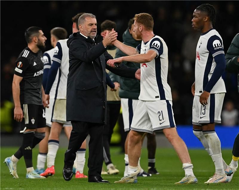 أنجي بوستيكوجلو