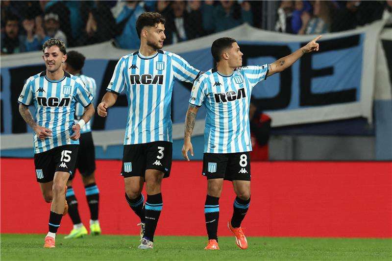 لاعبو راسينج