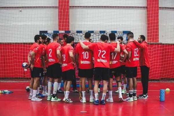 لاعبو الأهلي