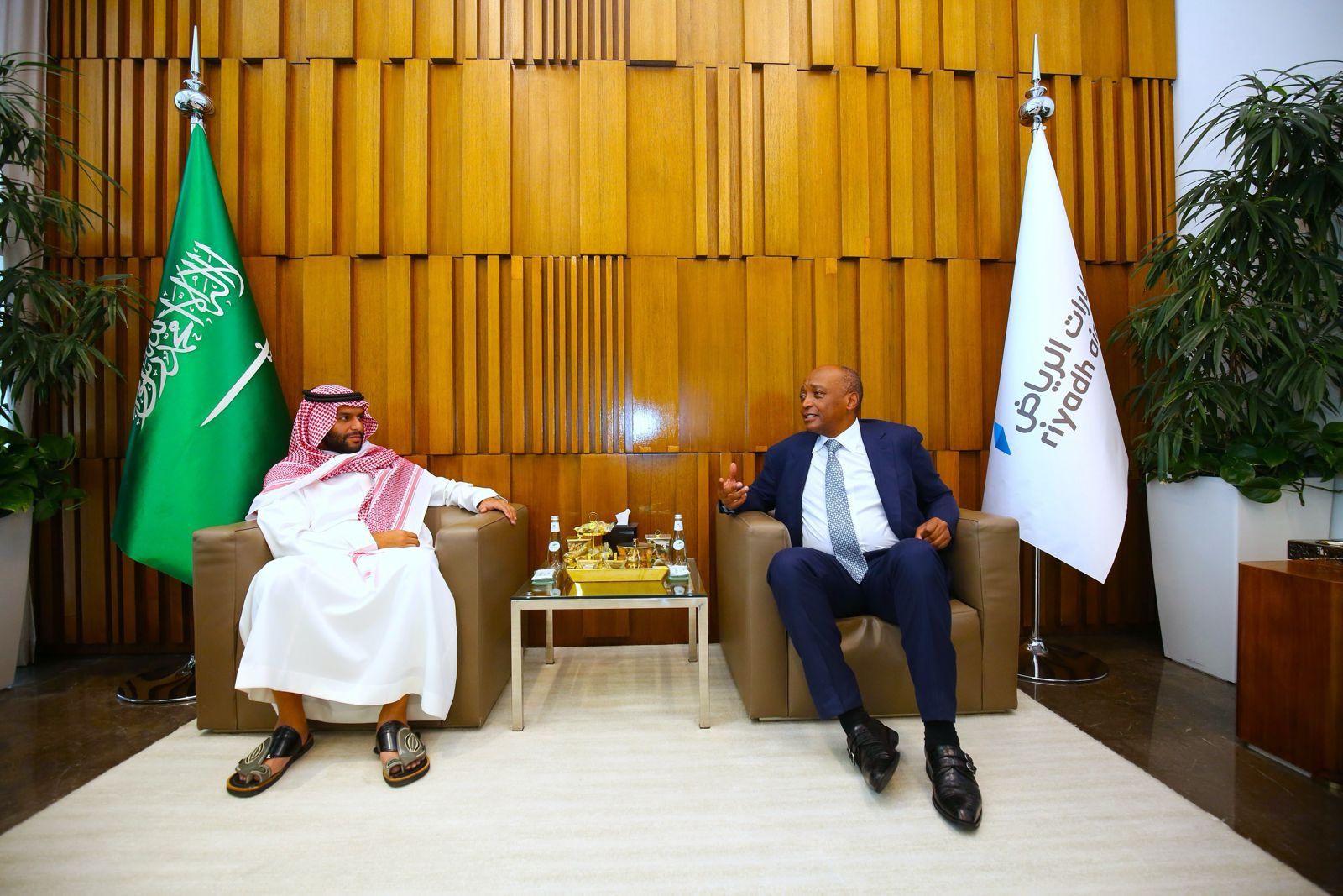 0e7799b9-3e3b-4fd1-804a-b588e2dbb2b7