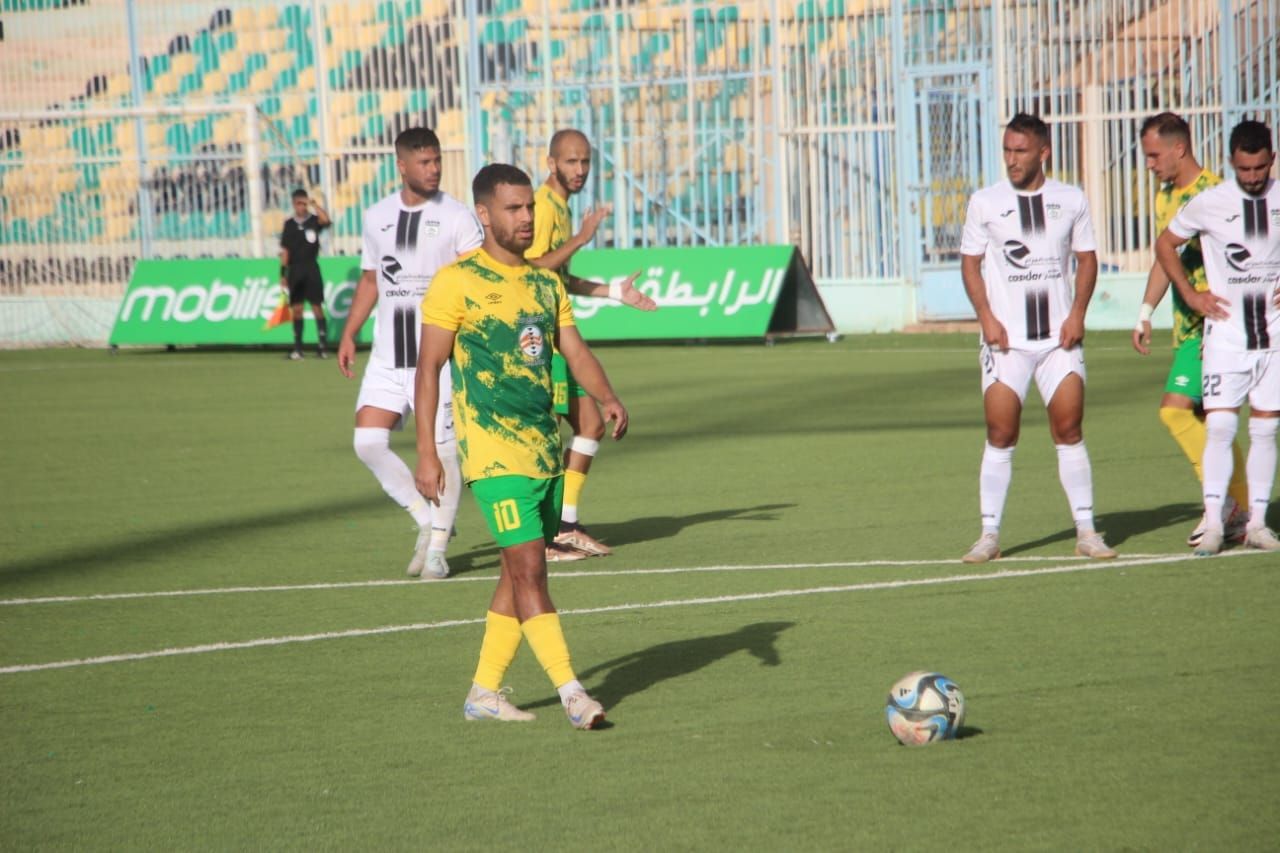 من لقاء ​شبيبة الساورة واتحاد خنشلة