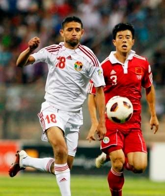 حمد حافظ على تشكيلة منتخب الأردن التي خاضت مواجهة سنغافورة