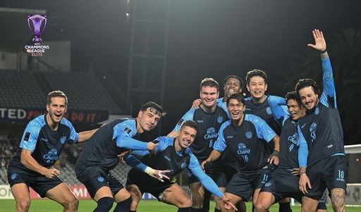 فرحة لاعبي بوريرام يونايتد