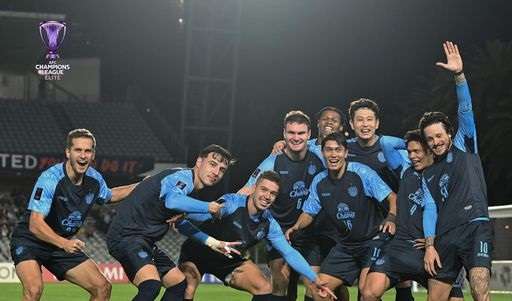 فرحة لاعبي بوريرام يونايتد