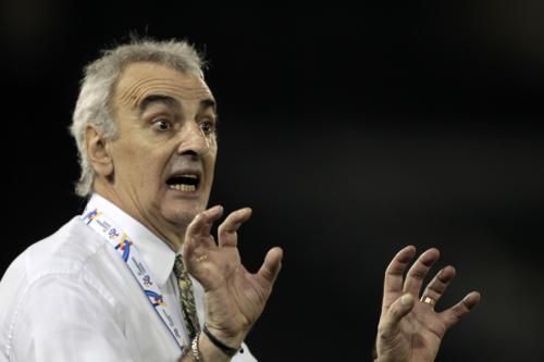 2011-09-28t180729z_01_qat16_rtridsp_3_soccer-asia_reuters