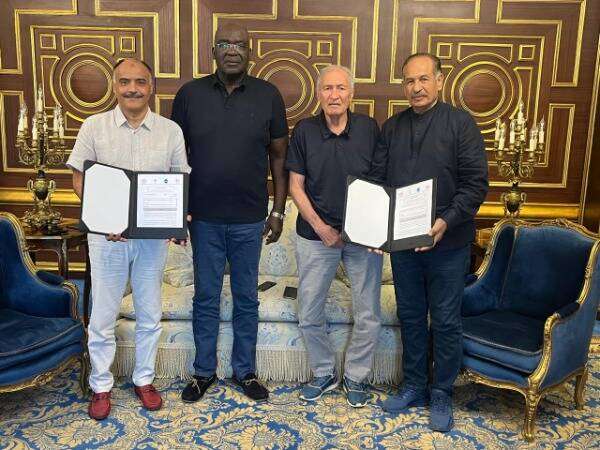 من مراسم توقيع الاتفاقية