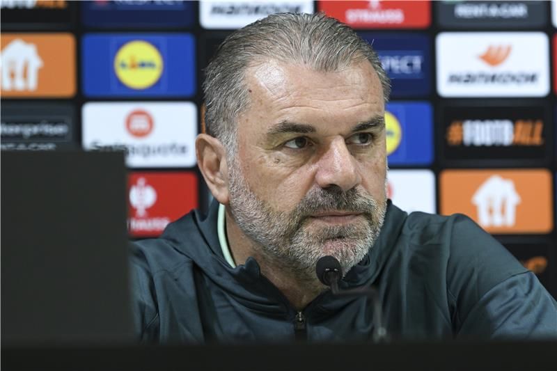 أنجي بوستيكوجلو